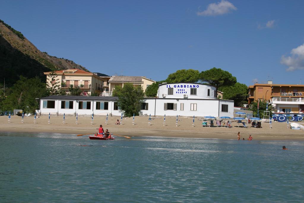 Il Gabbiano Hotel Staletti Exterior photo